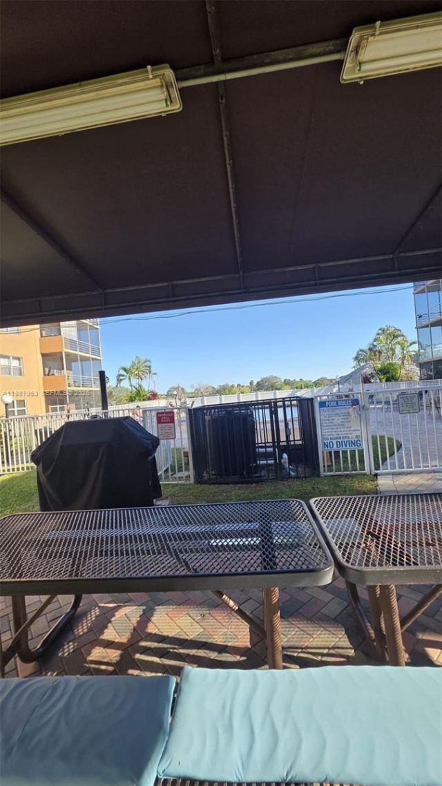 3050 E Sunrise Lakes Dr , Unit 302, Sunrise, FL 33322 Photo