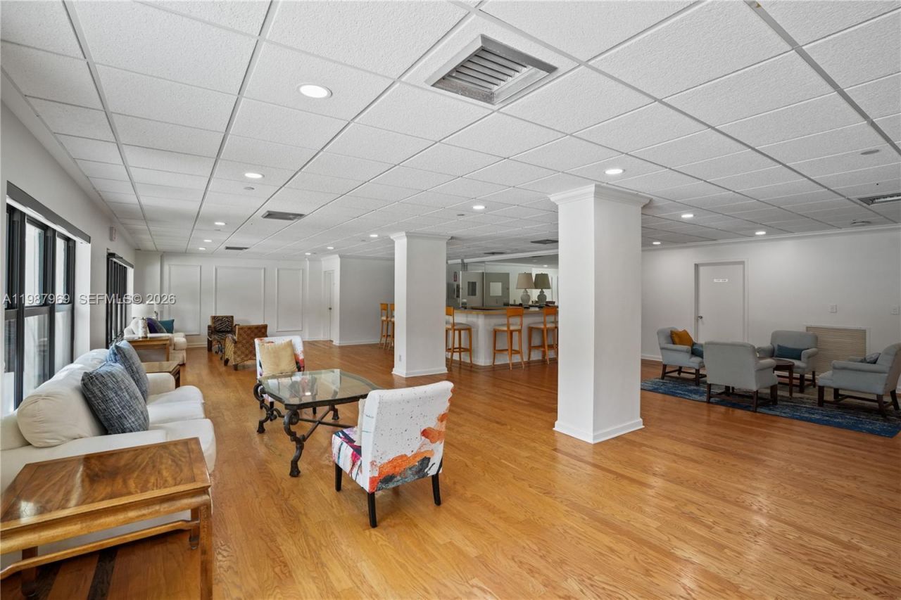 3200 N Port Royale Dr N , Unit 210, Fort Lauderdale, FL 33308 Photo