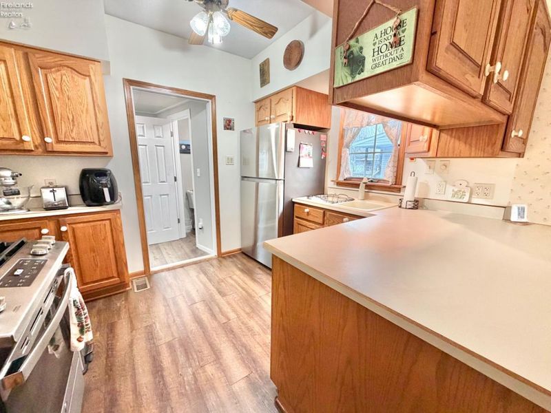 305 Louise Avenue, Bellevue, OH 44811 Photo 18