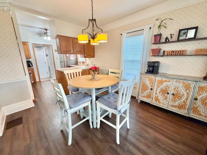 305 Louise Avenue, Bellevue, OH 44811 Photo 20