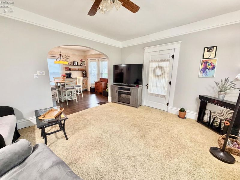 305 Louise Avenue, Bellevue, OH 44811 Photo 24