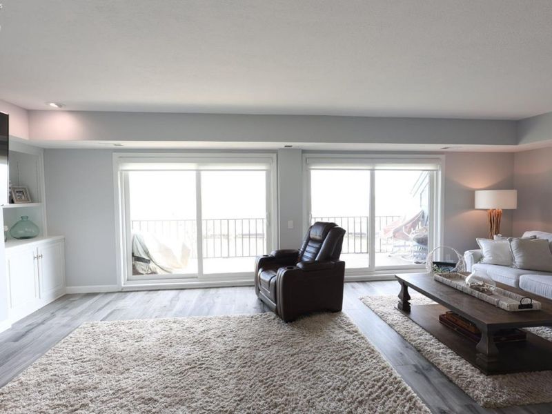 645 Mariner Village, Huron, OH 44839 Photo 13