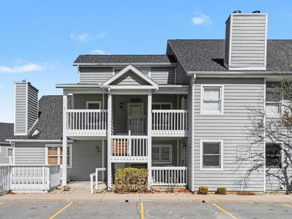 1433 N Oakhill Drive, South Bend, IN 46637