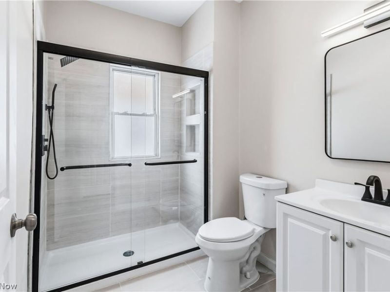 3438 Martin Luther King Jr Drive, Cleveland, OH 44104 Photo 25