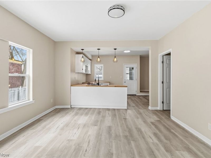 3438 Martin Luther King Jr Drive, Cleveland, OH 44104 Photo 31