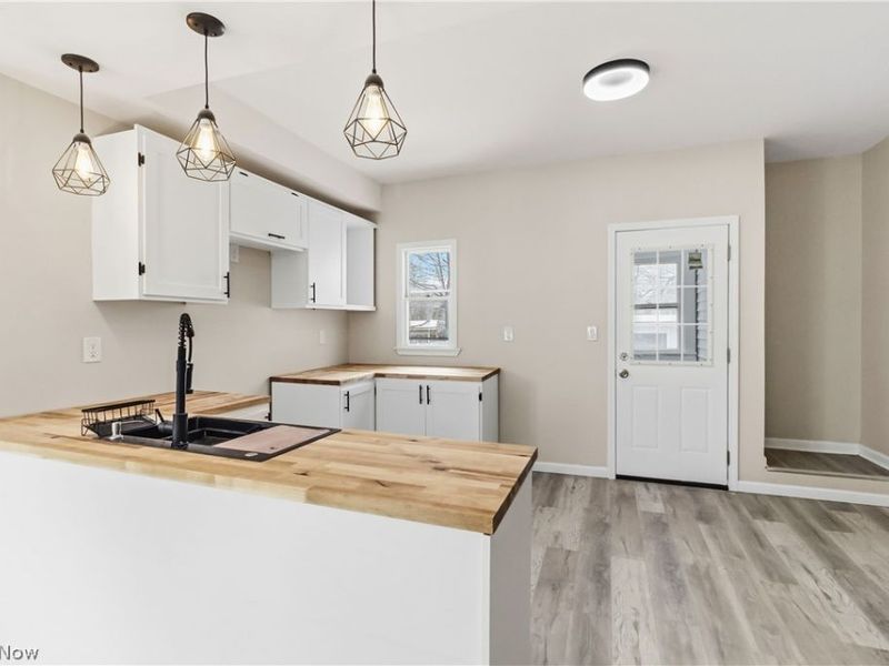 3438 Martin Luther King Jr Drive, Cleveland, OH 44104 Photo 34