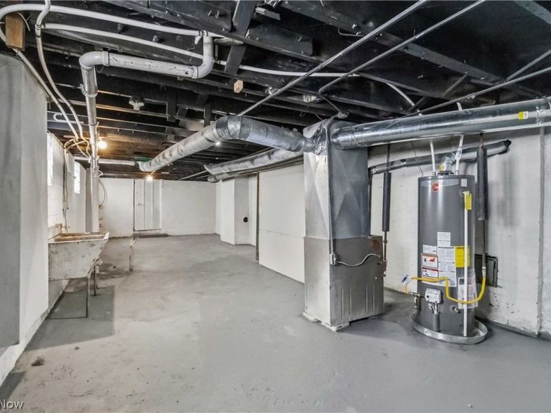 3438 Martin Luther King Jr Drive, Cleveland, OH 44104 Photo 43