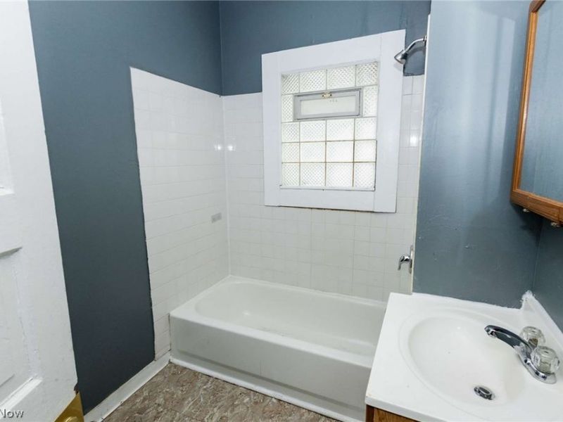 2142 W 105th Street, Unit 1/DN, Cleveland, OH 44102 Photo 13