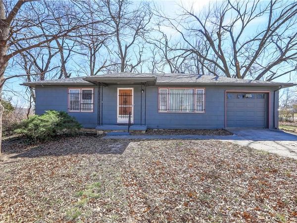 6207 Arcadia Avenue, Kansas City, KS 66102