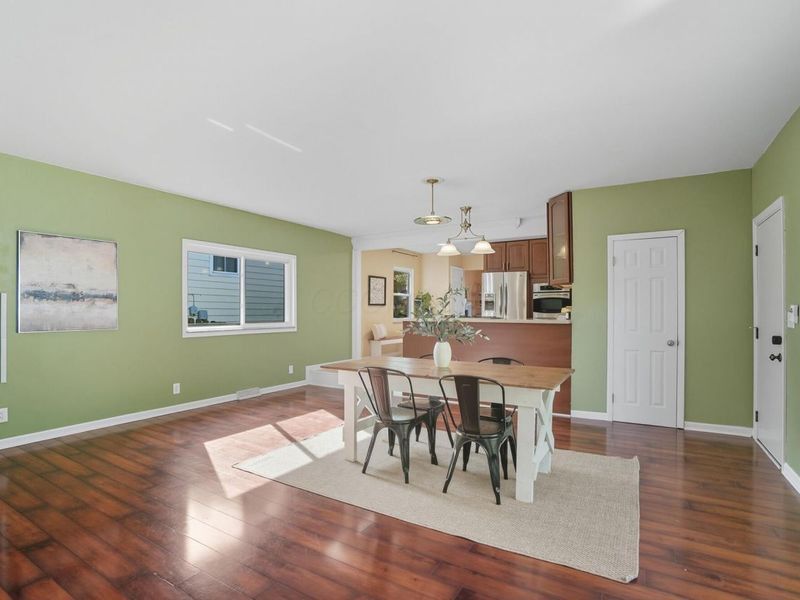 2424 Nottingham Road , Columbus, OH 43221 Photo 17