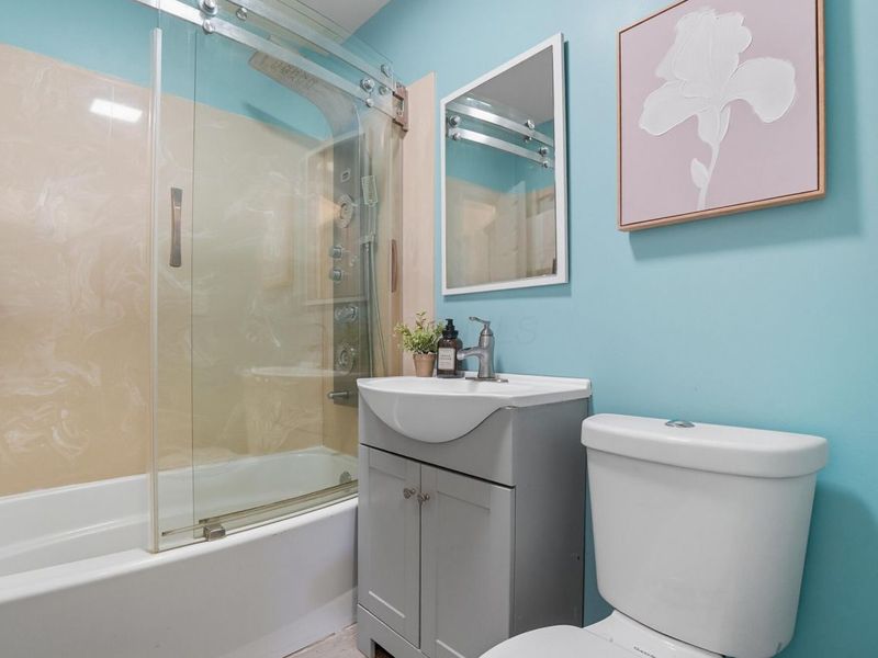 2424 Nottingham Road , Columbus, OH 43221 Photo 25