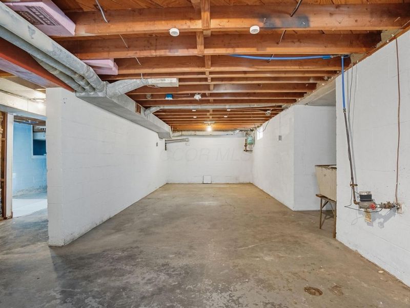 2424 Nottingham Road , Columbus, OH 43221 Photo 38