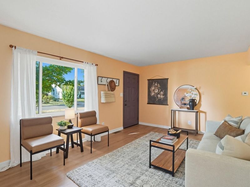 2424 Nottingham Road , Columbus, OH 43221 Photo 5