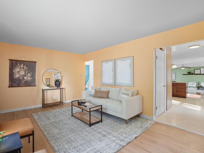 2424 Nottingham Road , Columbus, OH 43221 Photo 8