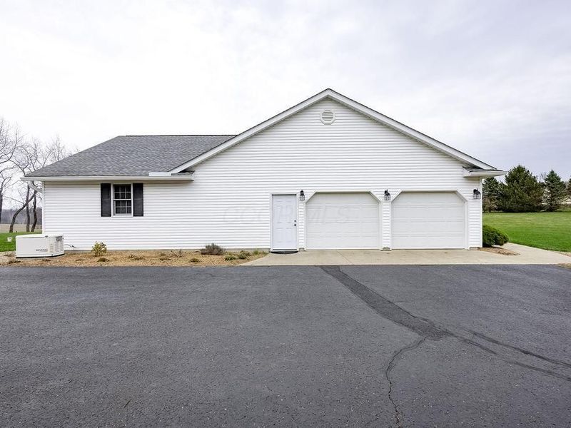 13270 Rolling Hills Court, Mount Vernon, OH 43050 Photo 12