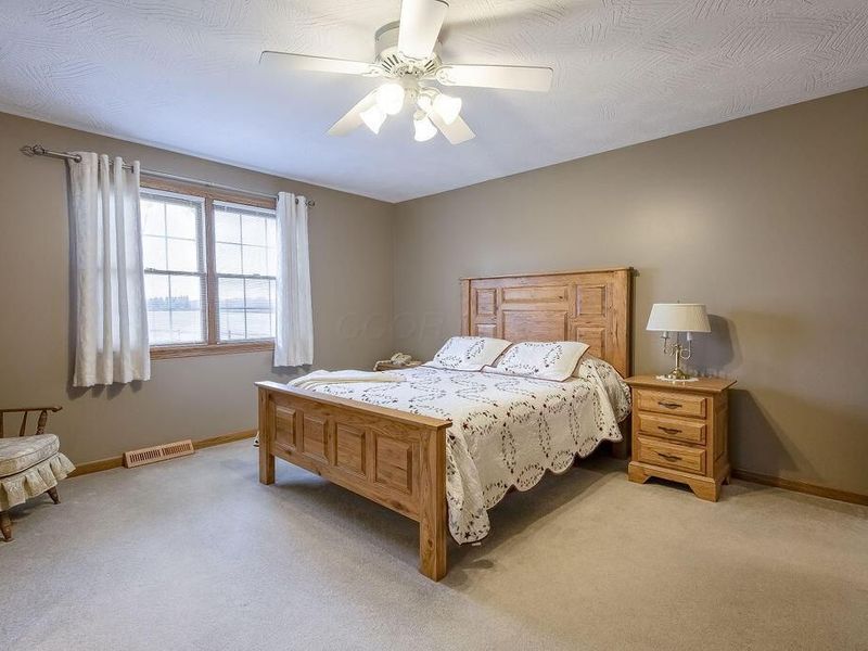 13270 Rolling Hills Court, Mount Vernon, OH 43050 Photo 4