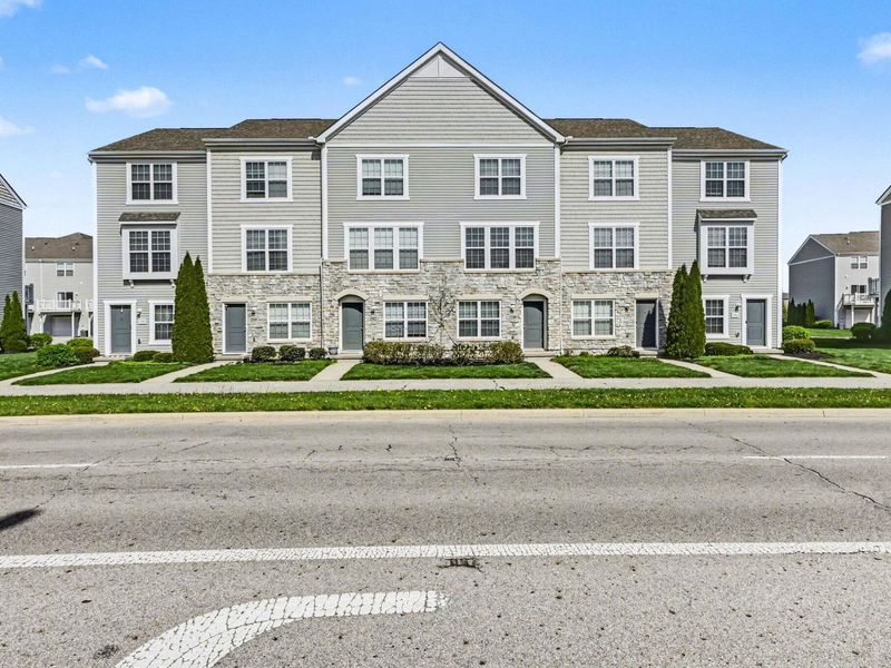 5756 Hayden Run Road, Dublin, OH 43016 Photo 2