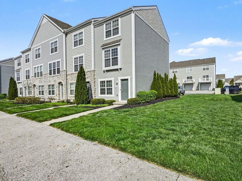 5756 Hayden Run Road, Dublin, OH 43016 Photo 3