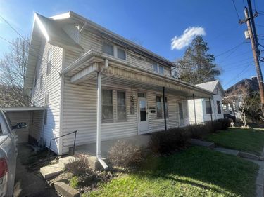 124 S Main Avenue, Weston, WV 26452