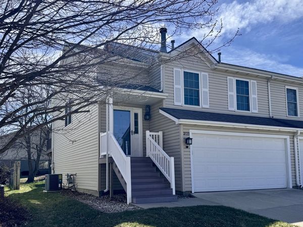 2723 Arrowhead Drive, Bloomington, IL 61704