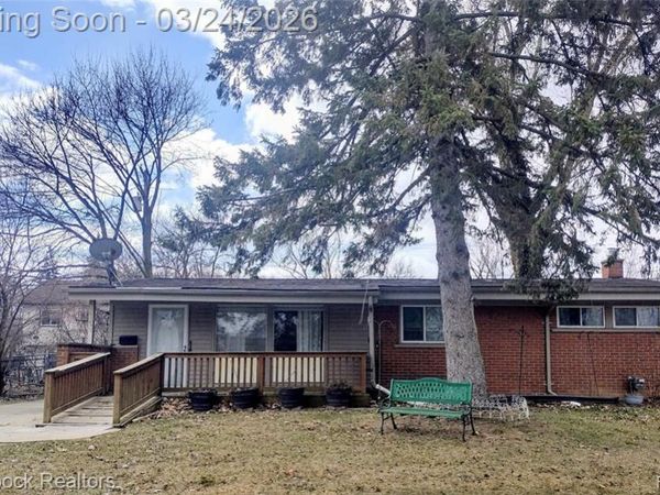 15151 Kenton Street, Oak Park, MI 48237