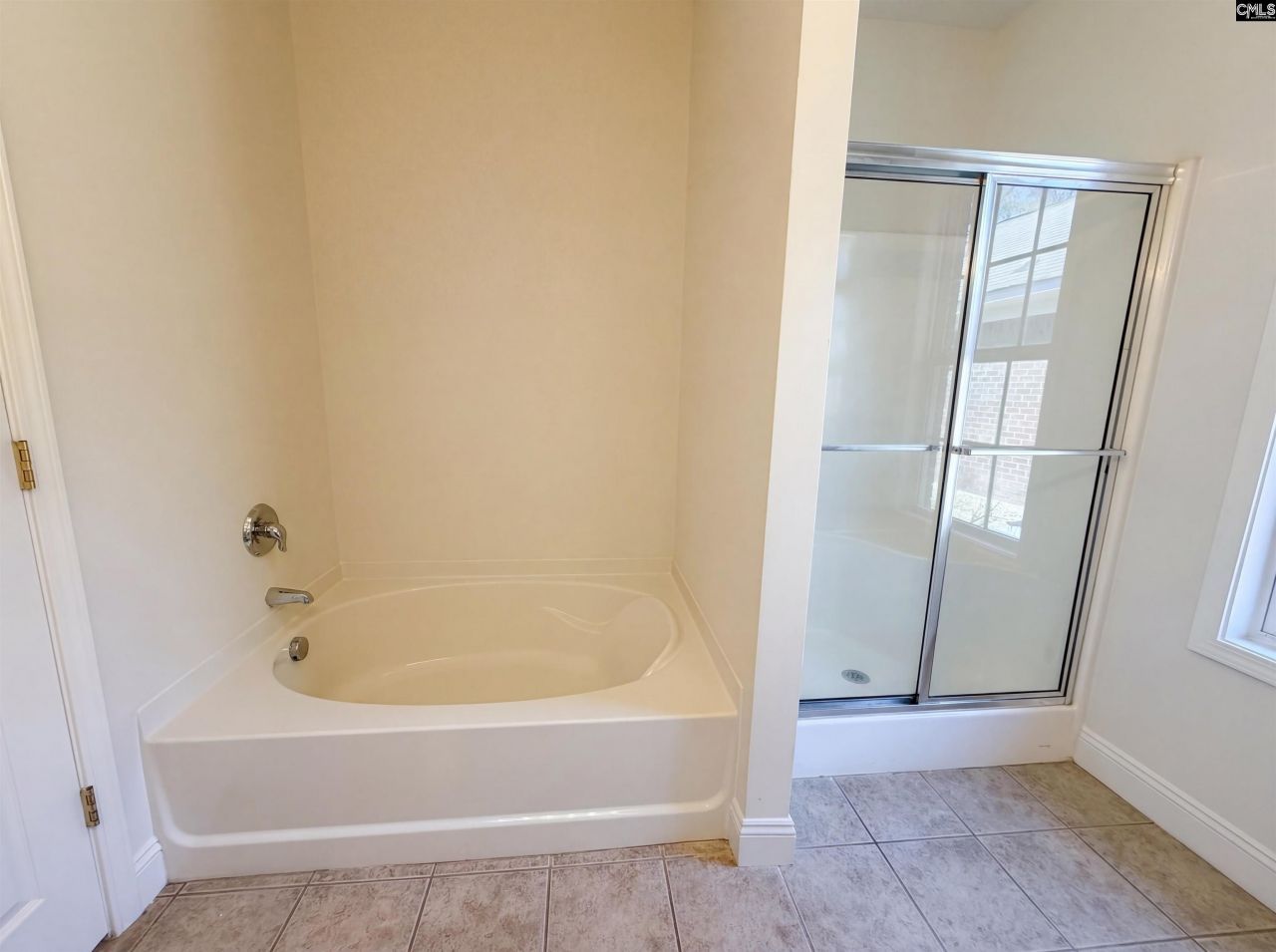 227 Faversham Lane  Photo 17