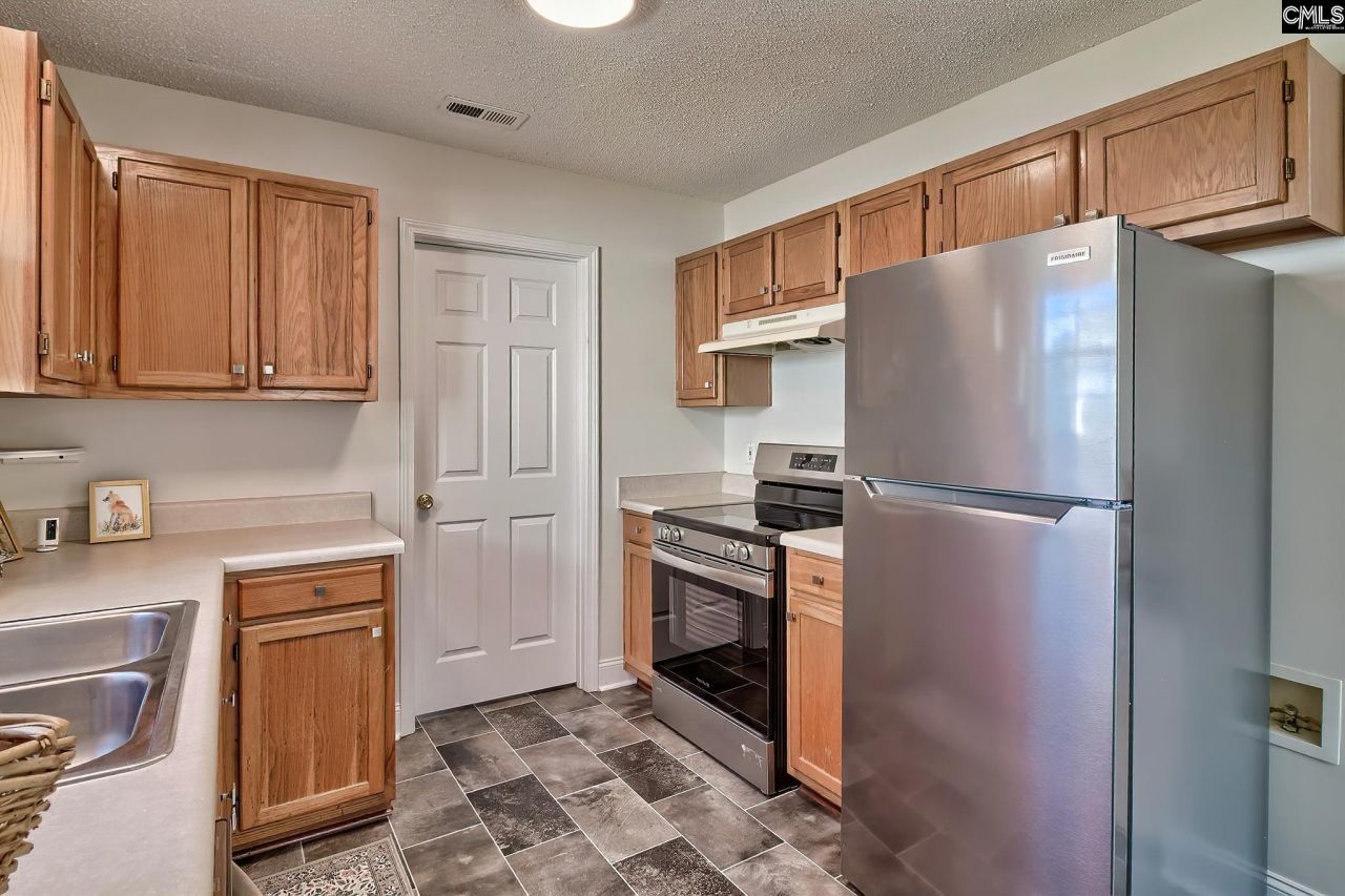 189 Pebble Creek Drive  Photo 12