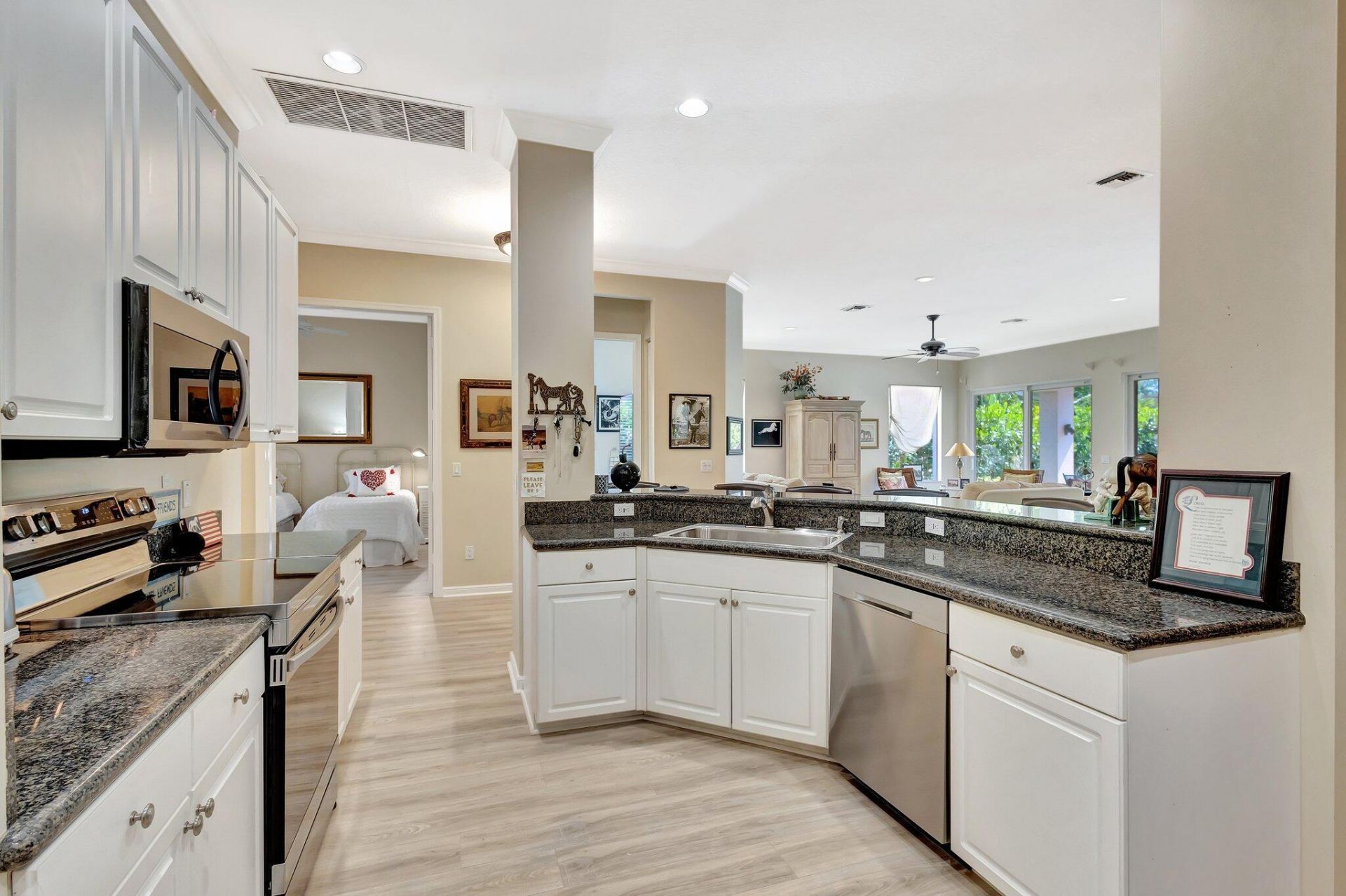 2941 Twin Oaks Way, Wellington, FL 33414 Photo