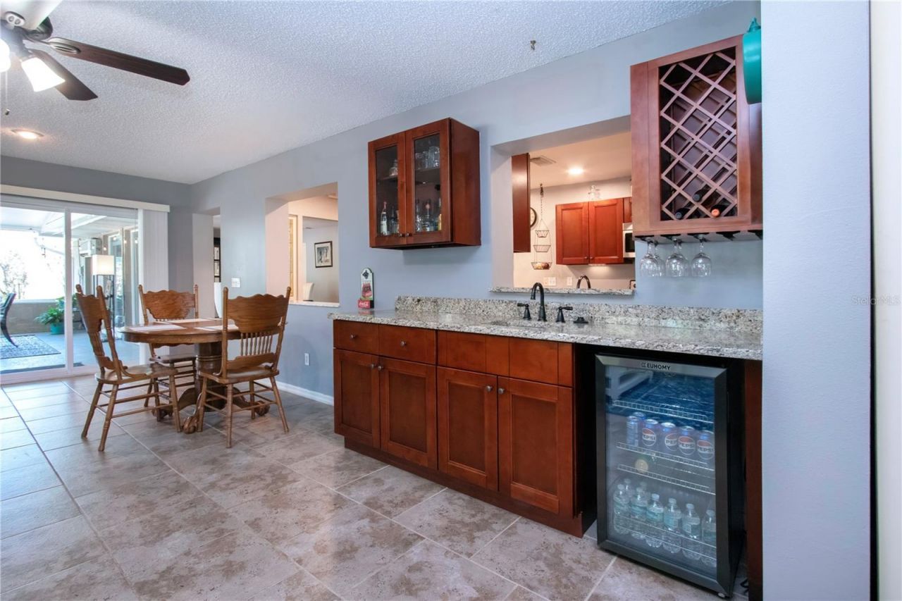 203 Amesbury Circle, Sun City Center, FL 33573 Photo