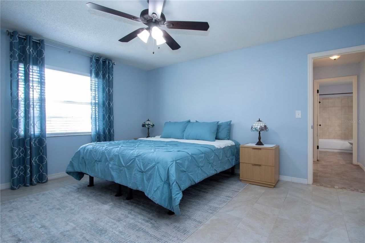 203 Amesbury Circle, Sun City Center, FL 33573 Photo