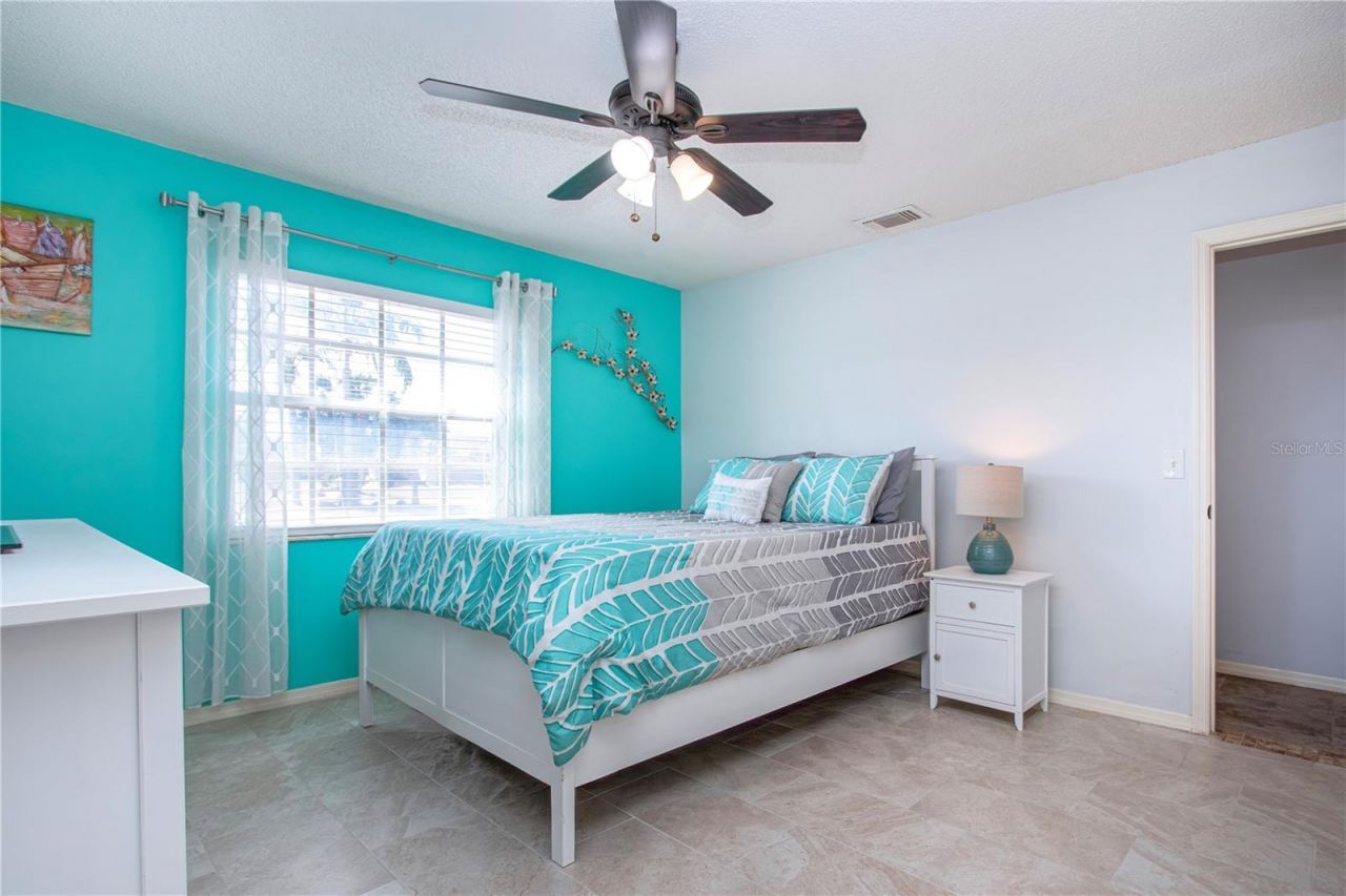 203 Amesbury Circle, Sun City Center, FL 33573 Photo