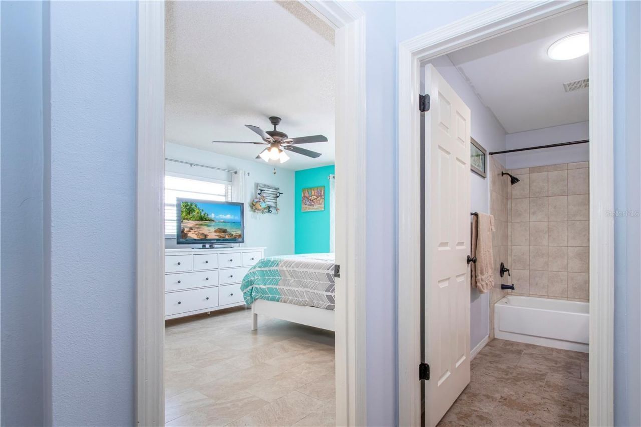 203 Amesbury Circle, Sun City Center, FL 33573 Photo