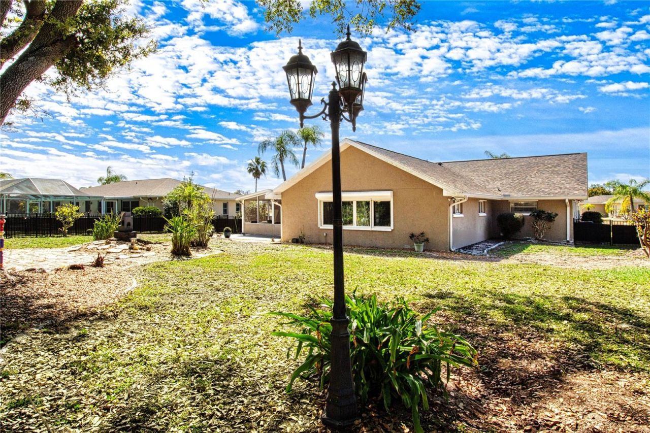 203 Amesbury Circle, Sun City Center, FL 33573 Photo