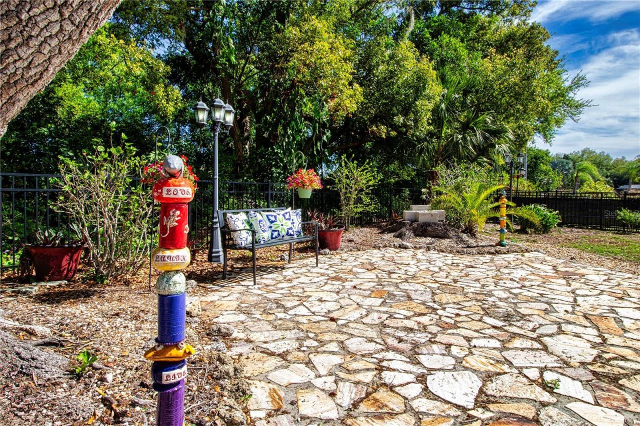203 Amesbury Circle, Sun City Center, FL 33573 Photo