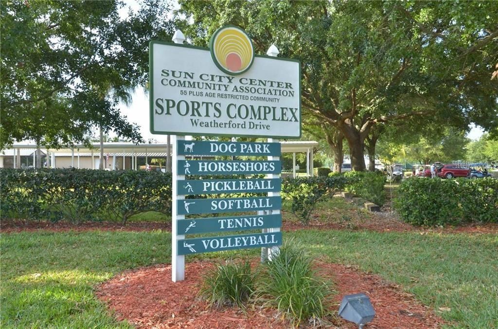203 Amesbury Circle, Sun City Center, FL 33573 Photo