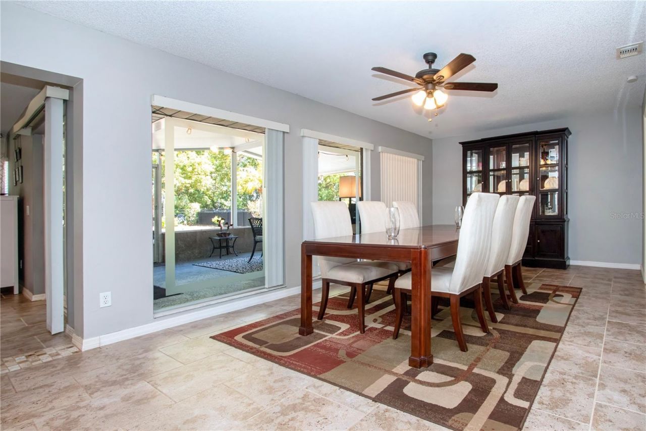 203 Amesbury Circle, Sun City Center, FL 33573 Photo