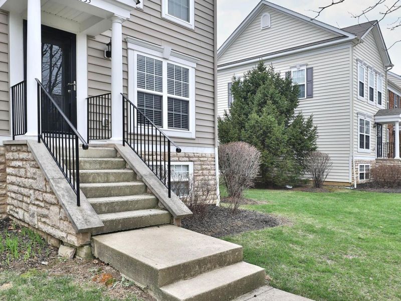 5635 Chippewa Falls Street, Unit 61, Dublin, OH 43016 Photo 2