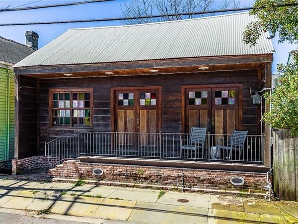 930 PORT Street, New Orleans, LA 70117