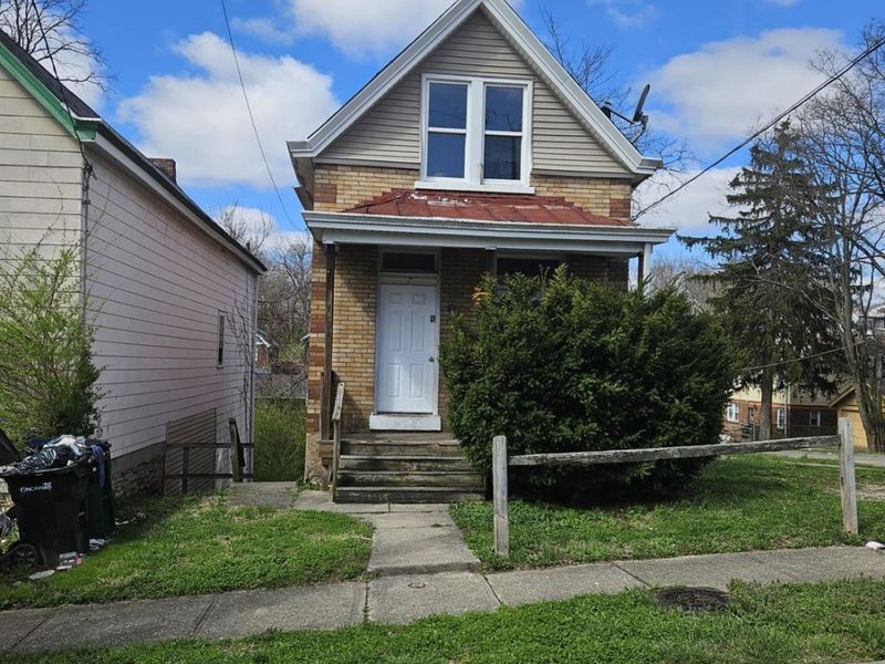 843 Fairbanks Avenue, Cincinnati, OH 45205 Photo 2
