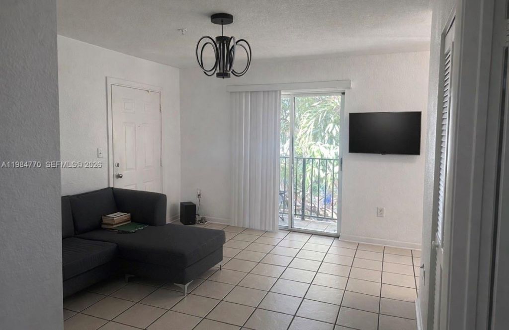 1429 NW 2nd St, Miami, FL 33125 Photo