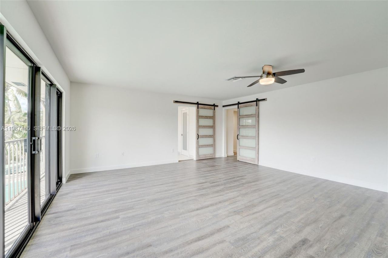 8352 Dundee Ter , Miami Lakes, FL 33016 Photo