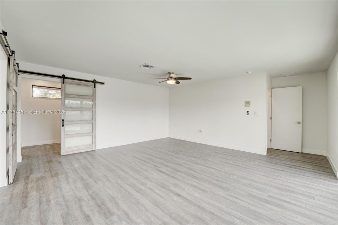 8352 Dundee Ter, Miami Lakes, FL 33016 Photo