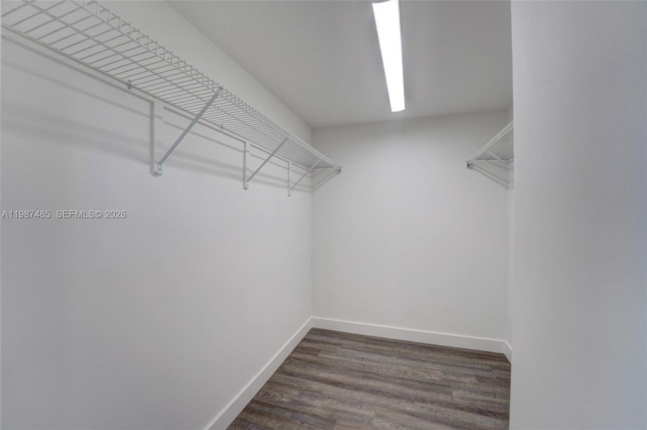 8352 Dundee Ter, Miami Lakes, FL 33016 Photo