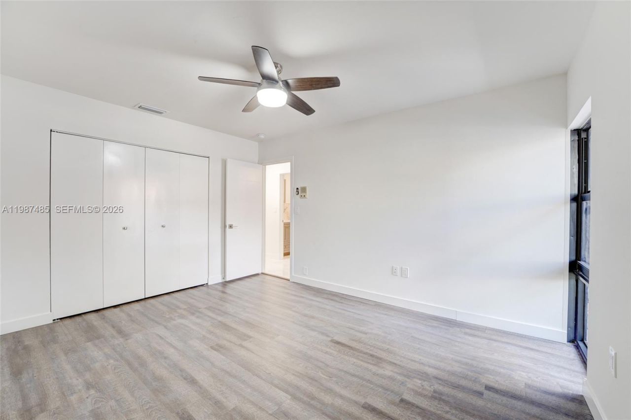 8352 Dundee Ter, Miami Lakes, FL 33016 Photo