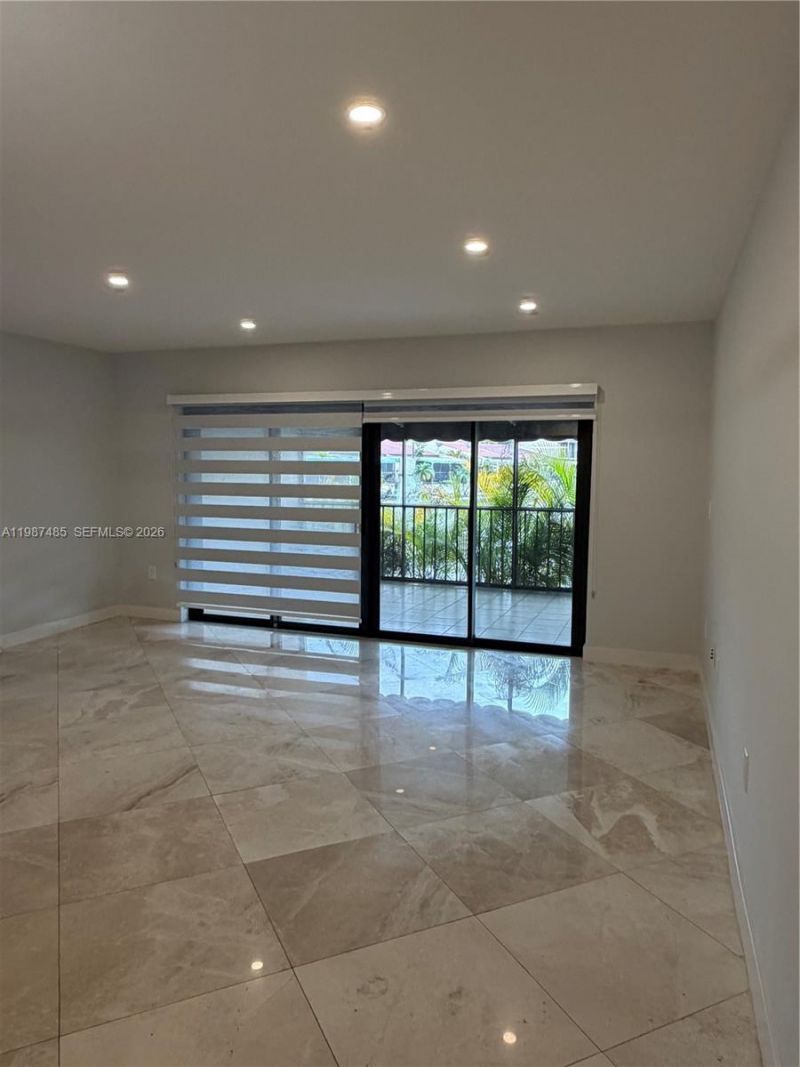 8352 Dundee Ter, Miami Lakes, FL 33016 Photo