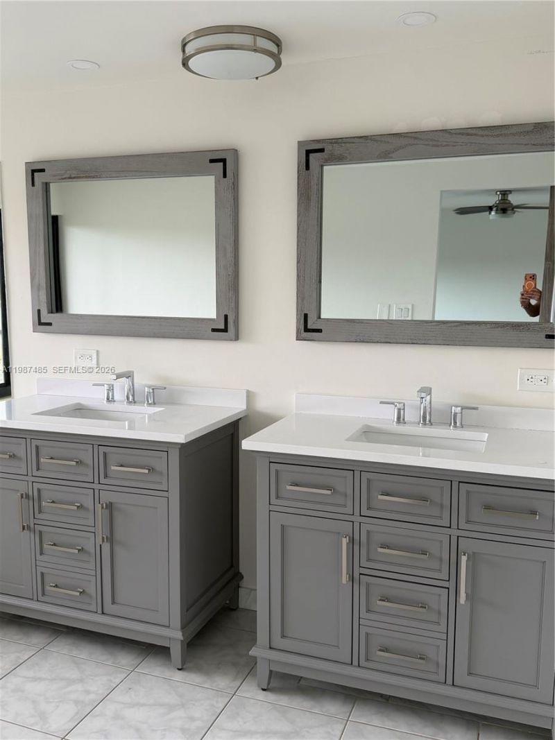 8352 Dundee Ter, Miami Lakes, FL 33016 Photo