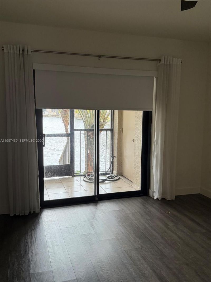 8352 Dundee Ter, Miami Lakes, FL 33016 Photo