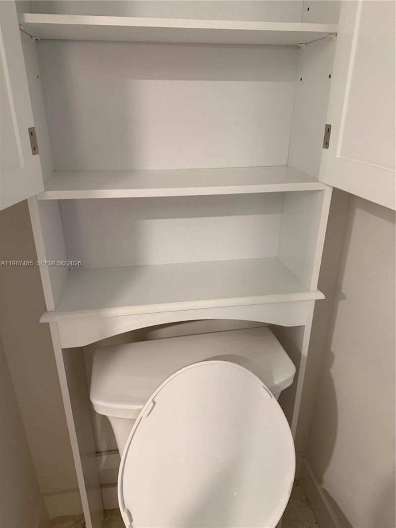 8352 Dundee Ter, Miami Lakes, FL 33016 Photo