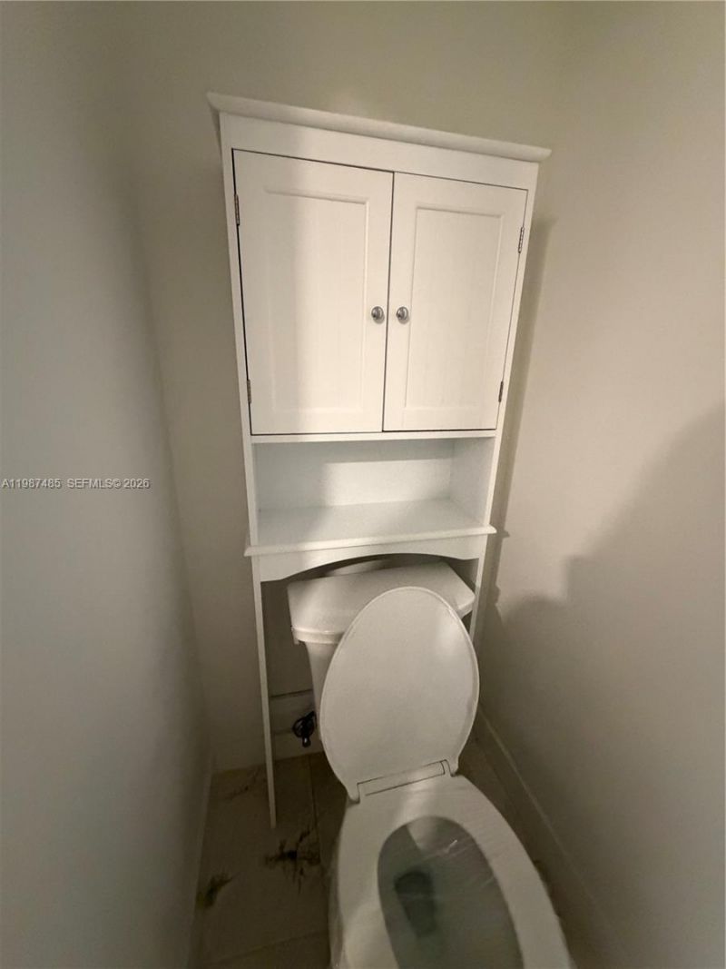 8352 Dundee Ter, Miami Lakes, FL 33016 Photo