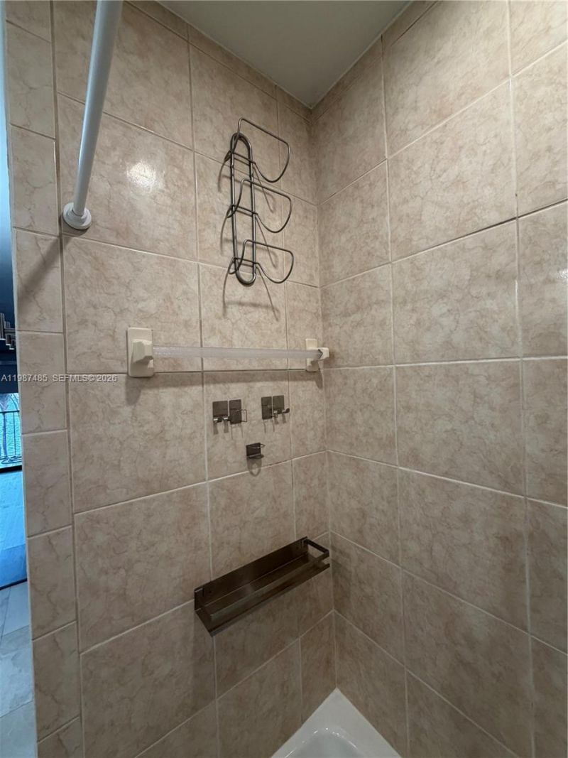 8352 Dundee Ter, Miami Lakes, FL 33016 Photo